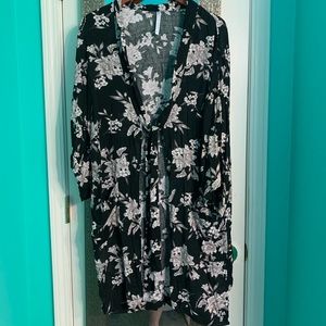 Spiritual Gangster Floral Kimono